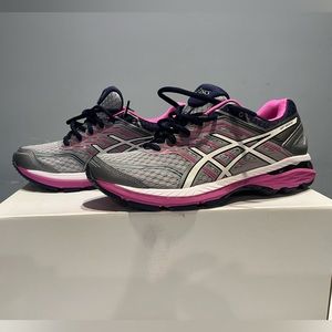 ASICS, GT-2000 5, Color: Midgrey/White/Pink Glow Size: 9